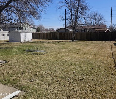 1810 6th Ave NE, Jamestown, ND 58401 - photo 5