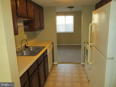 6628 Haydown Ct, Frederick, MD 21703 - photo 3