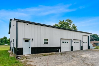 2-web-or-mls-414 N. Goodbread St-102