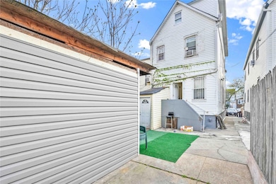 109-55 Lefferts Blvd, South Ozone Park, NY 11420 - photo 5