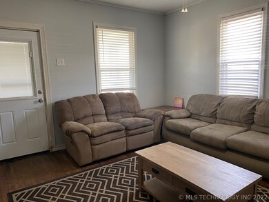 320 S Muskogee Ave, Claremore, OK 74017 - photo 3