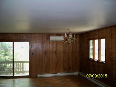104 Circle Ln, Stroudsburg, PA 18360 - photo 3