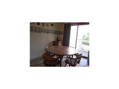 Kitchen. Eat In Kitchen with Sliders to Deck