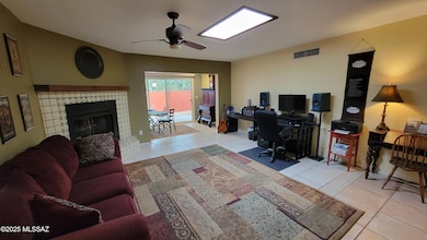 1930 Frances - Living Room