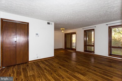 44693 White Oak Ct unit 4B APT. 516, California, MD 20619 - photo 3