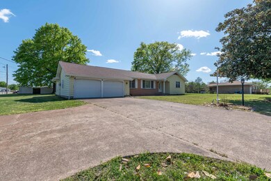 976 Evergreen, Hollister, MO-2