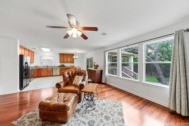 8006 Maddie Ln, San Antonio, TX 78255 - photo 4