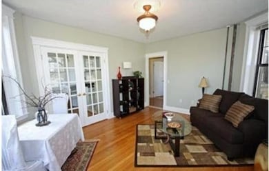 122 Riverway unit 6, Boston, MA 02215 - photo 3