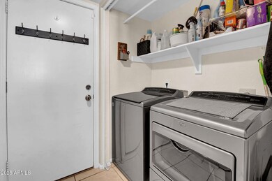 758 E Sack Dr, Phoenix, AZ 85024 - photo 6