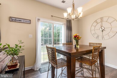 11158 Wortham Crest Cir unit 110, Manassas, VA 20109 - photo 5