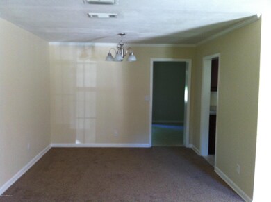 7153 Sans Souci Rd, Jacksonville, FL 32216 - photo 4