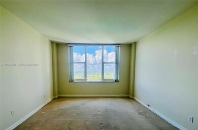 5600 Collins Ave unit 12N, Miami Beach, FL 33140 - photo 7