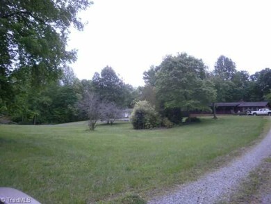 3939 Earnhardt Rd, Asheboro, NC 27205 - photo 2