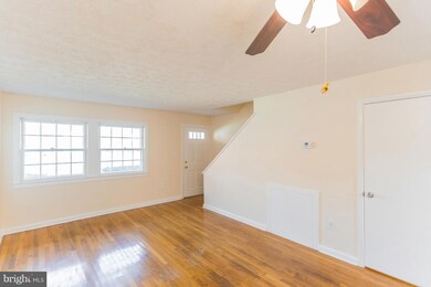 403 W Broad St unit 2, Falls Church, VA 22046 - photo 2