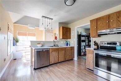 5004 Chelsea Brook Ln, Glen Allen, VA 23060 - photo 5