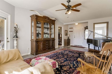 5570 Chipper Ln, Milton, FL 32571 - photo 5