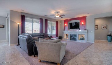 06-Family Room 2