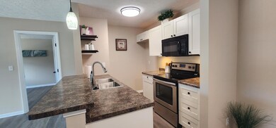 20 Kitchen 1