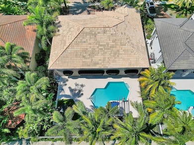 15945 NW 82nd Ct, Hialeah, FL 33016 - photo 2