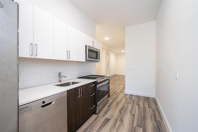 190 Congress St unit 1R, Jersey City, NJ 07307 - photo 3