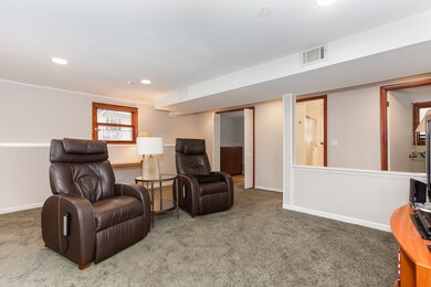 329 Tanoak Ln, Naperville, IL 60540 - photo 6