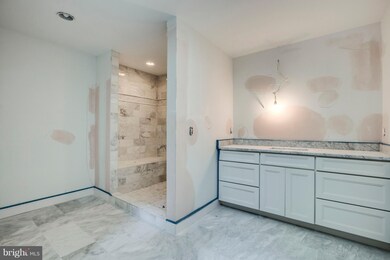 8707 Eaglebrook Ct, Alexandria, VA 22308 - photo 6