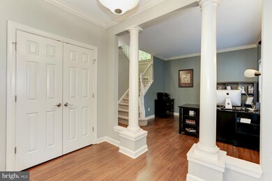 2046 Hanson Ln, Woodbridge, VA 22191 - photo 3