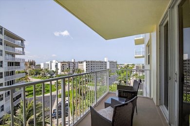 Le Chateau Royal unit 6100, Palm Beach, FL 33480 - photo 7