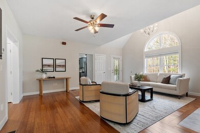 35 Grimes Ln, Littleton, MA 01460 - photo 4