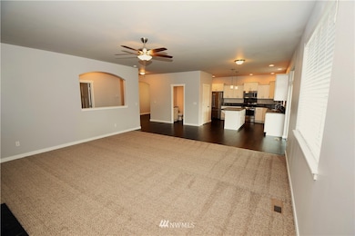 9349 Prairie Wind St SE, Yelm, WA 98597 - photo 5