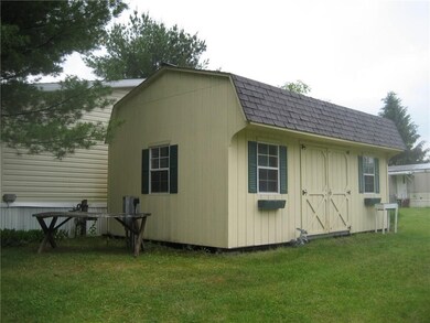 Lots of room in this 12x20 shed.