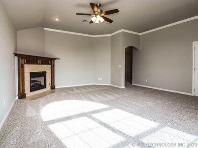 3208 E Gillette St, Broken Arrow, OK 74014 - photo 4