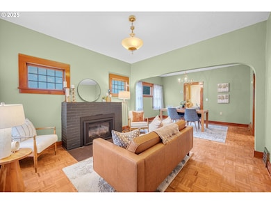 4633 NE 28th Ave, Portland, OR 97211 - photo 3