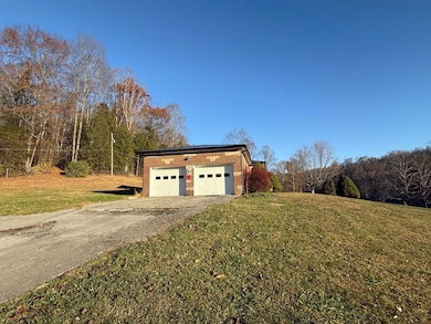 32 Penny Ln unit 32, Summersville, WV 26651 - photo 5