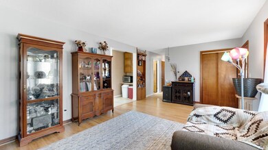 124 Windsor Dr, Churubusco, IN 46723 - photo 6