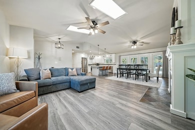 1102 Hope Ln, Redding, CA 96003 - photo 3