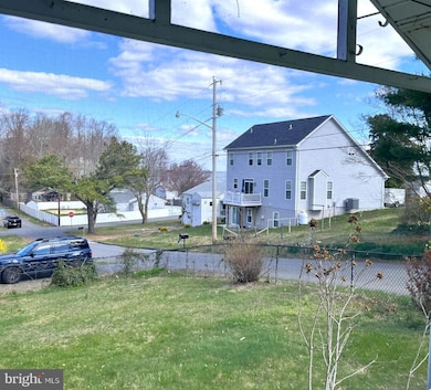 282 Dresser Ave, Prince Frederick, MD 20678 - photo 3