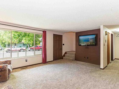 531 Oleander Way, Sparks, NV 89431 - photo 4