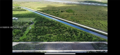 20401 SW 184th St, Miami, FL 33187 - photo 3