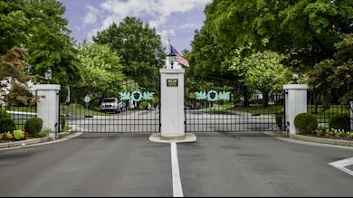 395 Redding Rd unit 23, Lexington, KY 40517 - photo 2