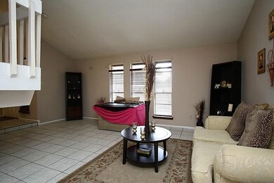 8310 Snowbank Dr, Houston, TX 77064 - photo 3