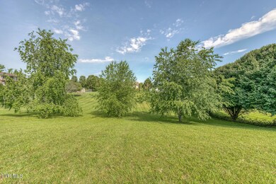 2063 Buttercup Cup Ln-7