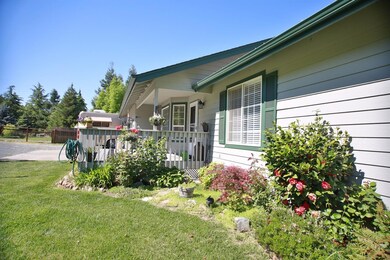 1572 Pleasant Valley Rd, Merlin, OR 97532 - photo 5