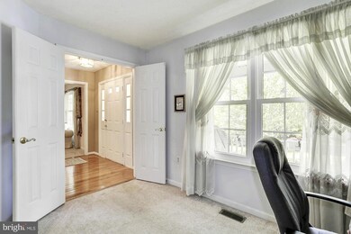 33 Little River Rd, Laurel, MD 20724 - photo 5