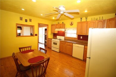 Spacious Eat-in Kitchen remodeled in 2008 (down to