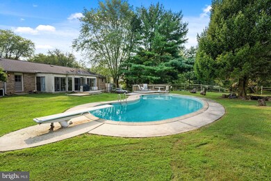 15604 Norman Dr, North Potomac, MD 20878 - photo 7