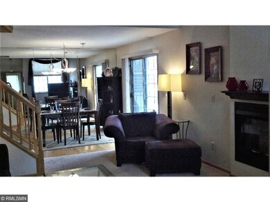Family room to dining room