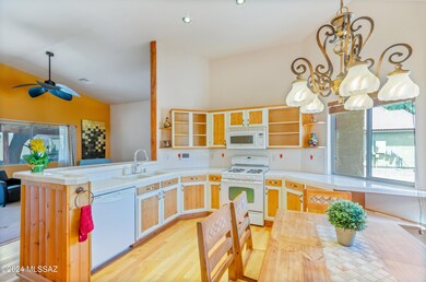 8429 N Sayante Way, Tucson, AZ 85743 - photo 4