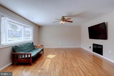 338 Park Hall S, Laurel, MD 20724 - photo 5