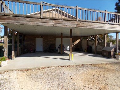 191 Little Possum Creek Rd, Linden, TN 37096 - photo 3